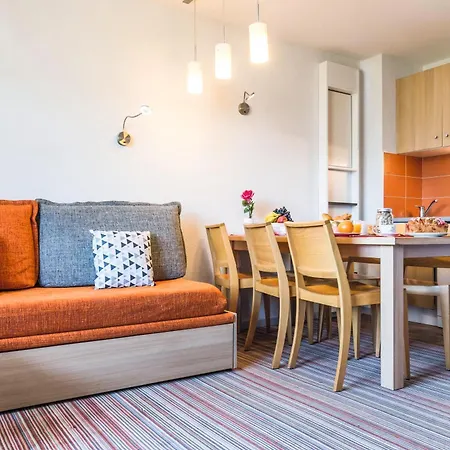 Pierre & Le Britania Aparthotel 3*